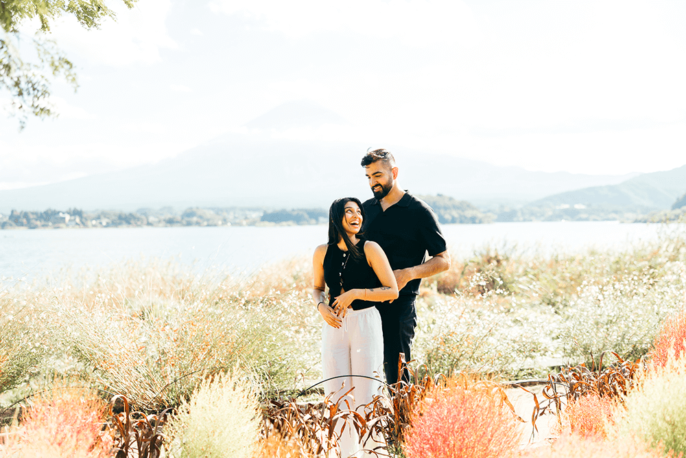 surprise proposal photography at Mount Fuji