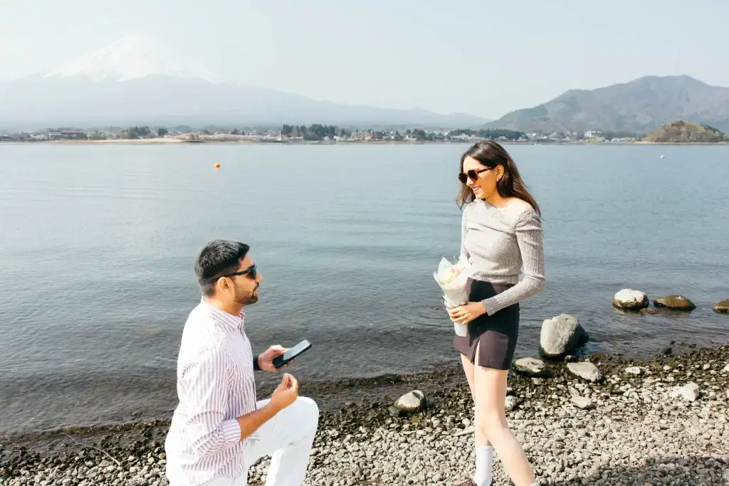 Surprise Proposal photo mount fuji